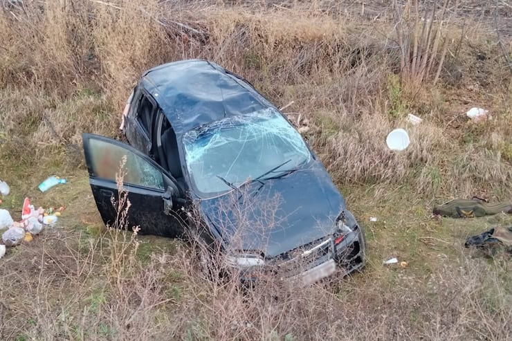 ДТП в Золотоношском районе: автомобиль слетел в кювет, пострадали два человека