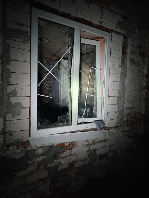 Внаслідок масованого ворожого обстрілу в Золотоніському районі пошкоджено будинки